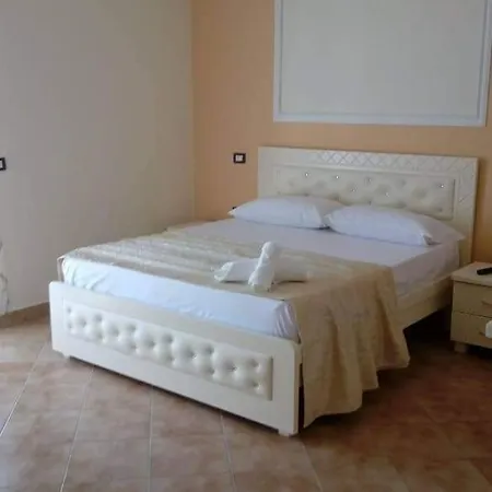 Hotel Anxhelo 旅馆