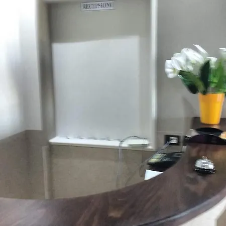 Hotel Anxhelo 旅馆 Bago